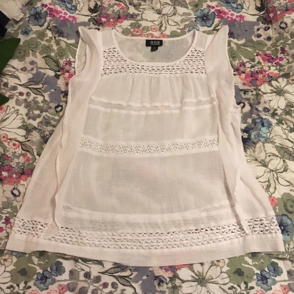 Beautiful flutter sleeve tank top.